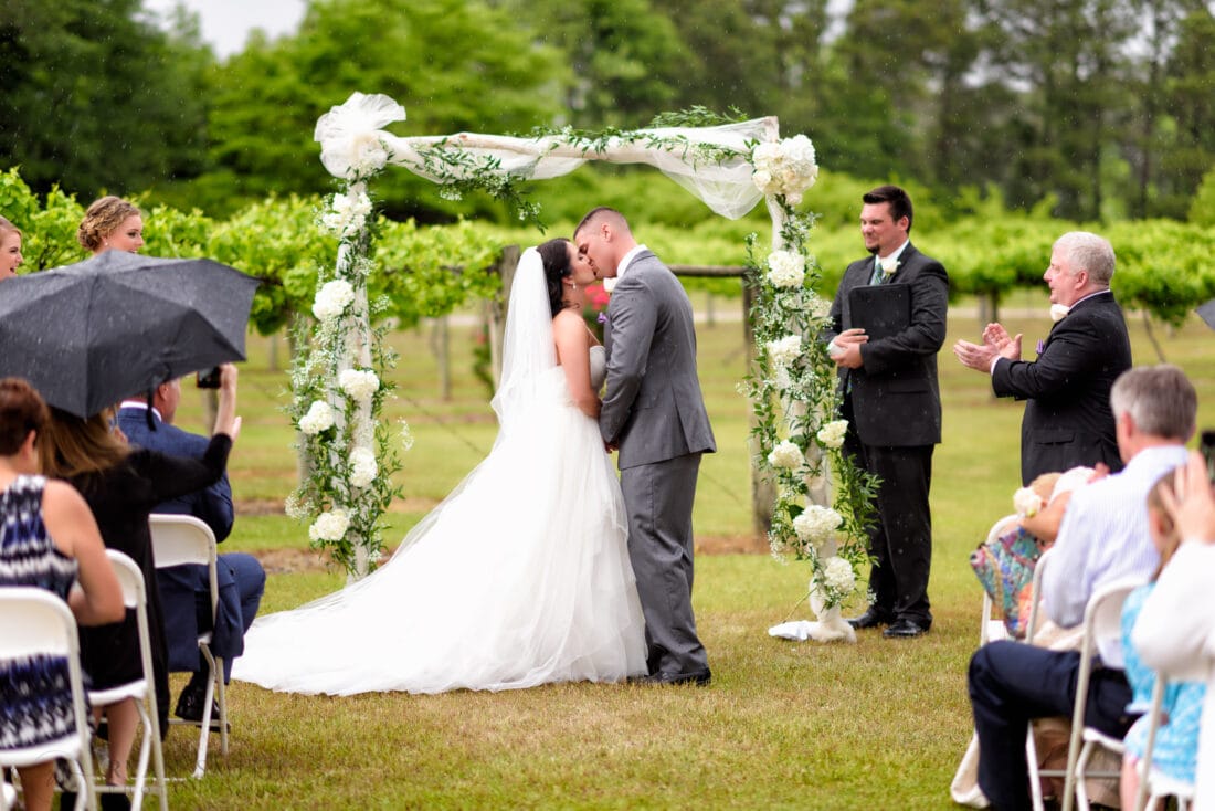 First kiss in the rain - La Belle Amie Vineyard