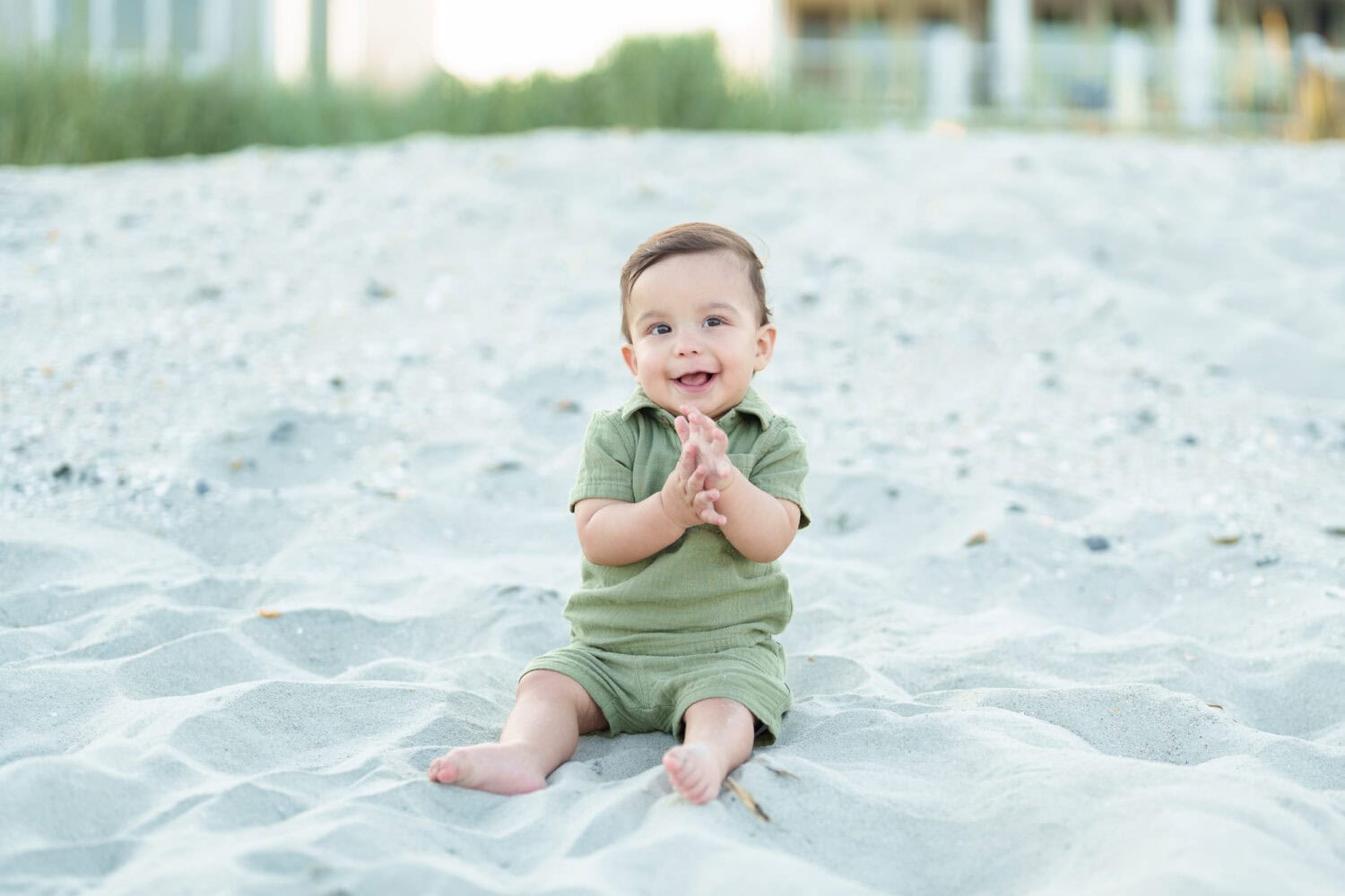 Family pictures with cute toddlers behind their beach house - Myrtle Beach