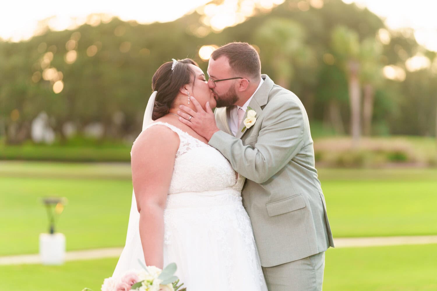 Kiss backlit by the sunset - Dunes Golf & Beach Club