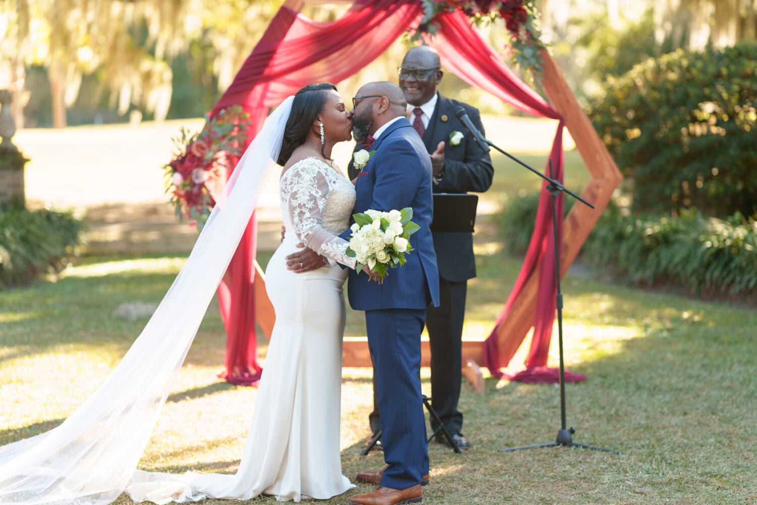 First kiss - Wedgefield Country Club